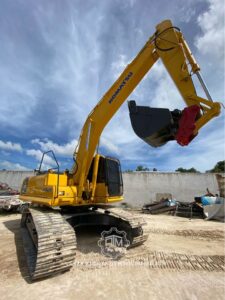 Excavadora Komatsu PC200 para venta