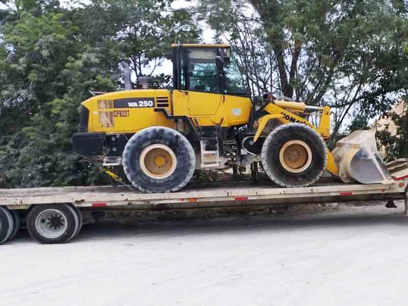 Transporte de Maquinaria Pesada Transmora Cargador Frontal