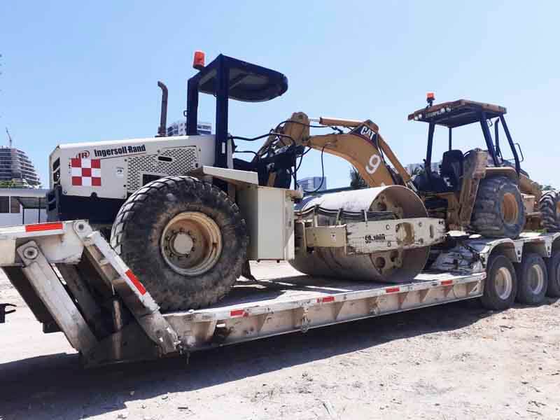 Transporte de Maquinaria Pesada Transmora Vibro y Restroexcacqvadora